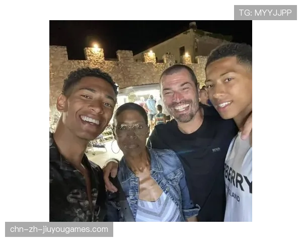 兄弟对比：小贝林惨淡开局，他哥却大放异彩，小林贝姐论